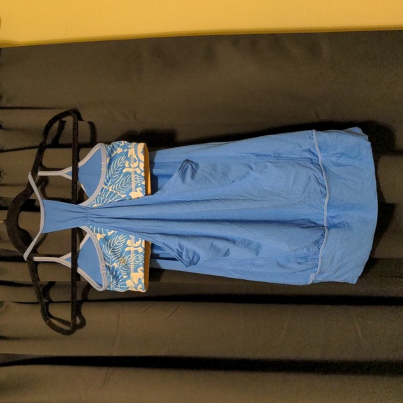 Lululemon No Limits Tank in Porcelaine / Beachy Floral - Picture 2 of 5